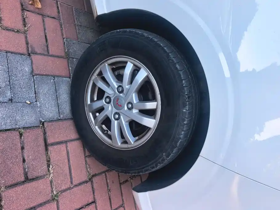 Wuling Hongguang — миниатюра 6