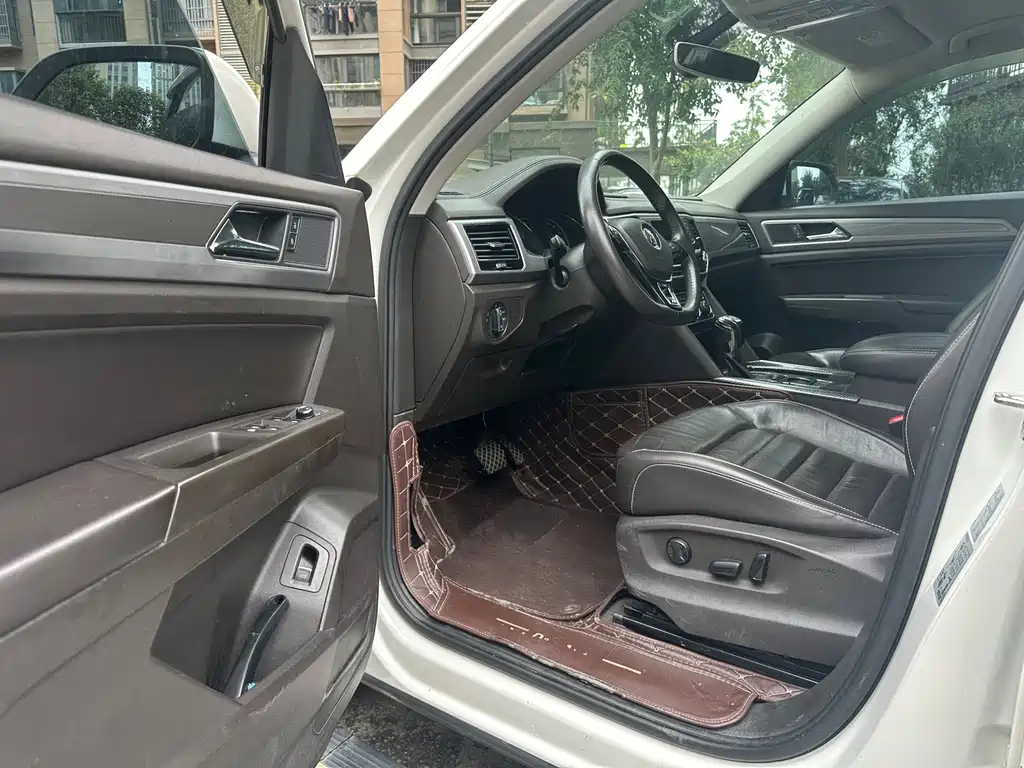 Volkswagen Teramont — миниатюра 8