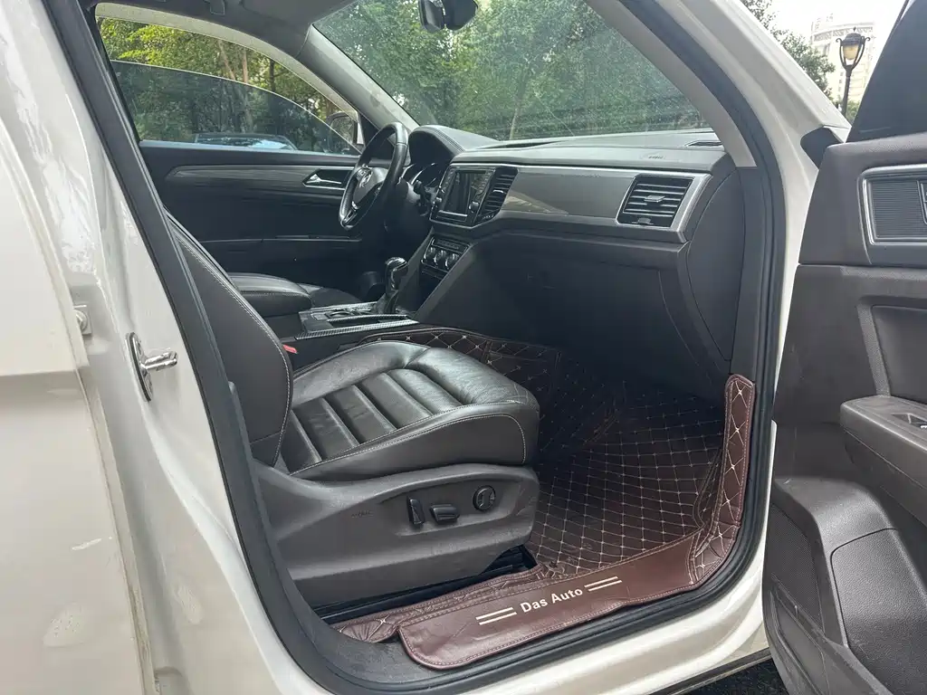 Volkswagen Teramont — миниатюра 10