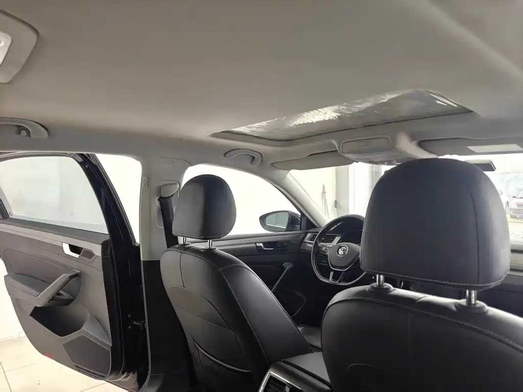 Volkswagen Passat — миниатюра 13