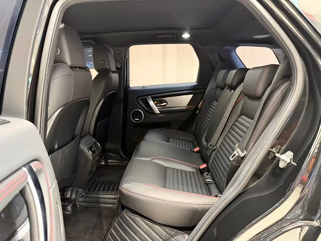 LAND ROVER DISCOVER SPORTS