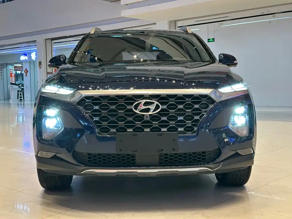 Hyundai Santa Fe — миниатюра 2