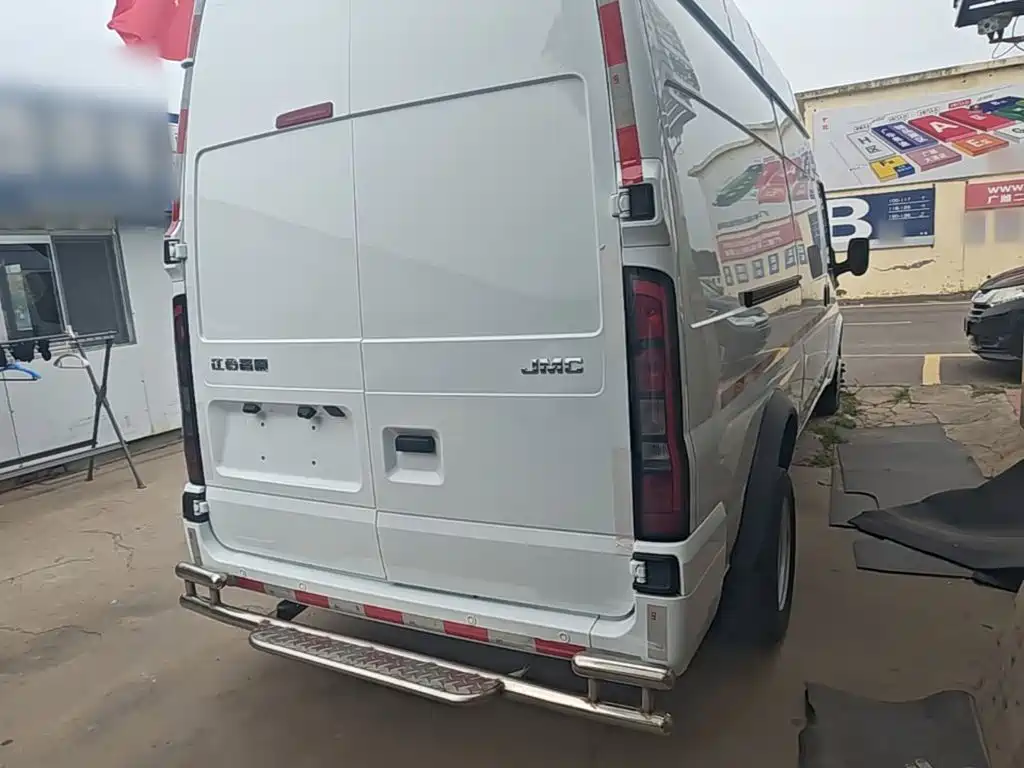 JMC JMC Fushun — миниатюра 7