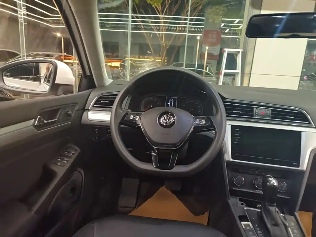 Volkswagen Lamando — миниатюра 11