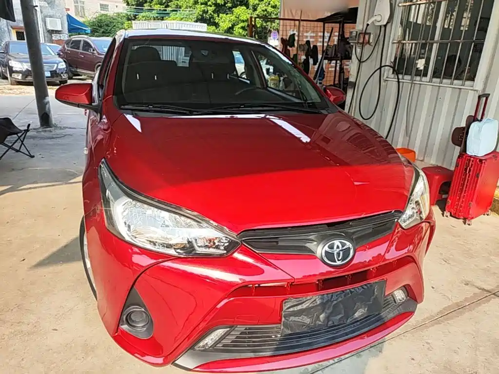 Toyota Yaris L — миниатюра 3