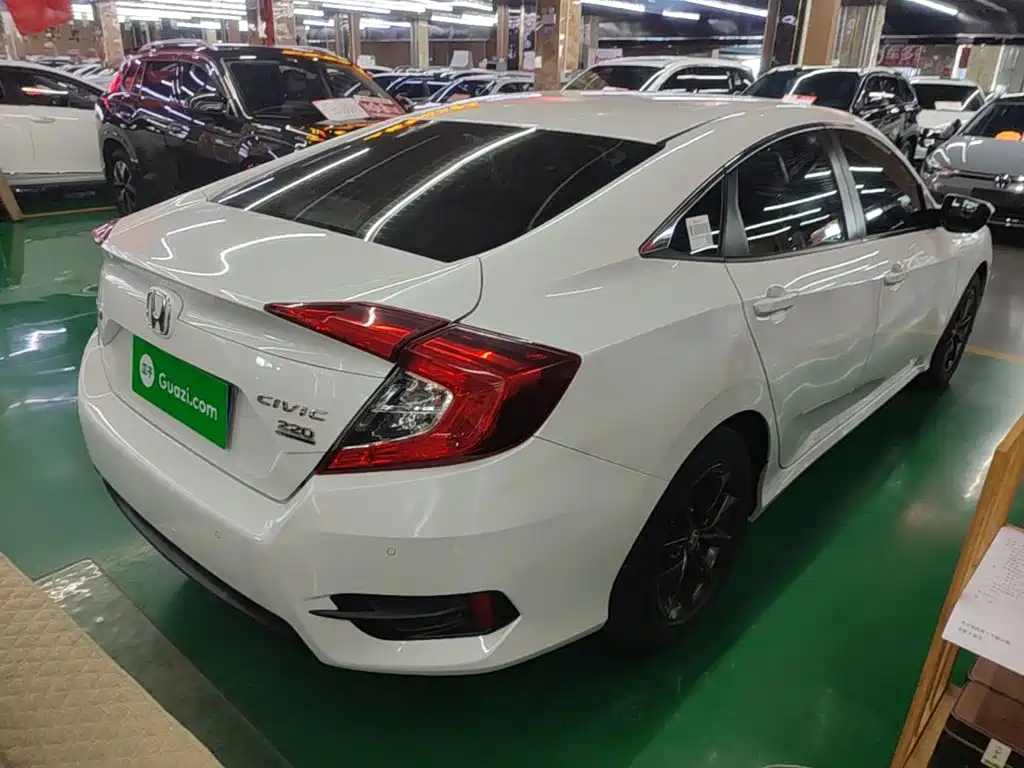 Honda Civic — миниатюра 13