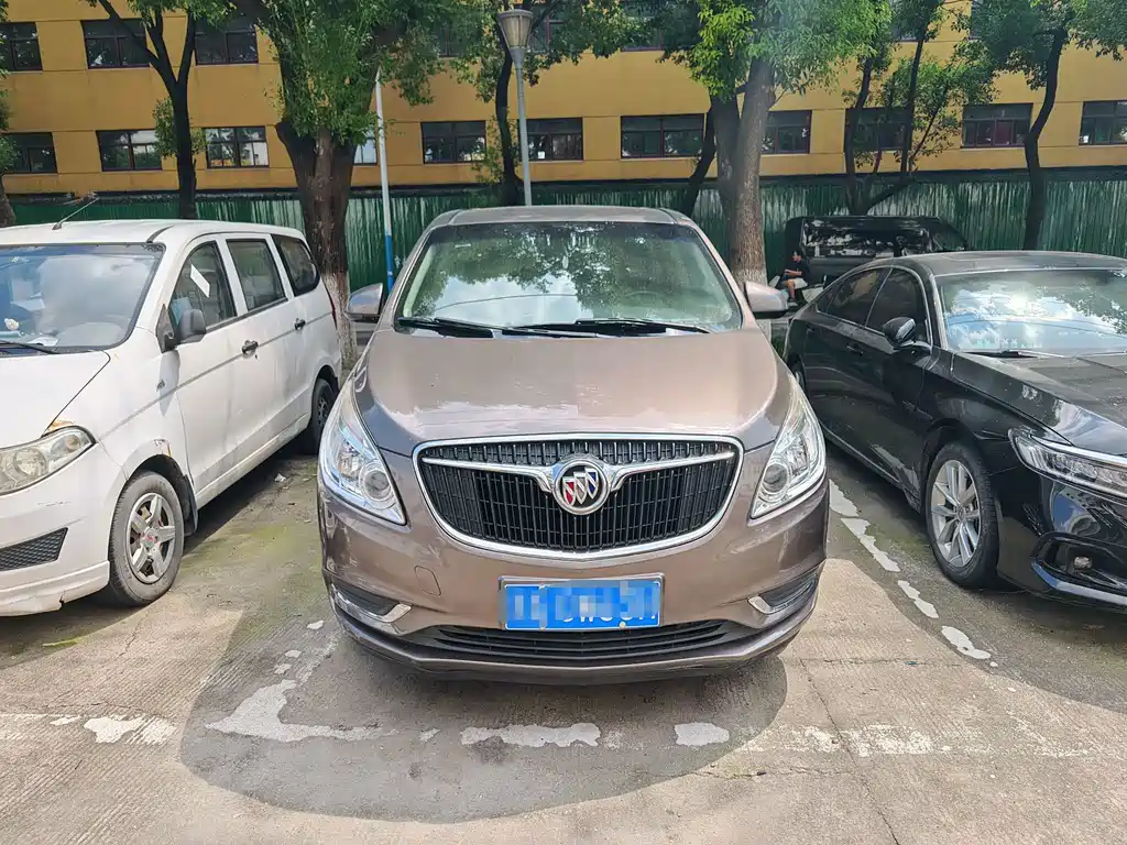 Buick GL8 — миниатюра 3