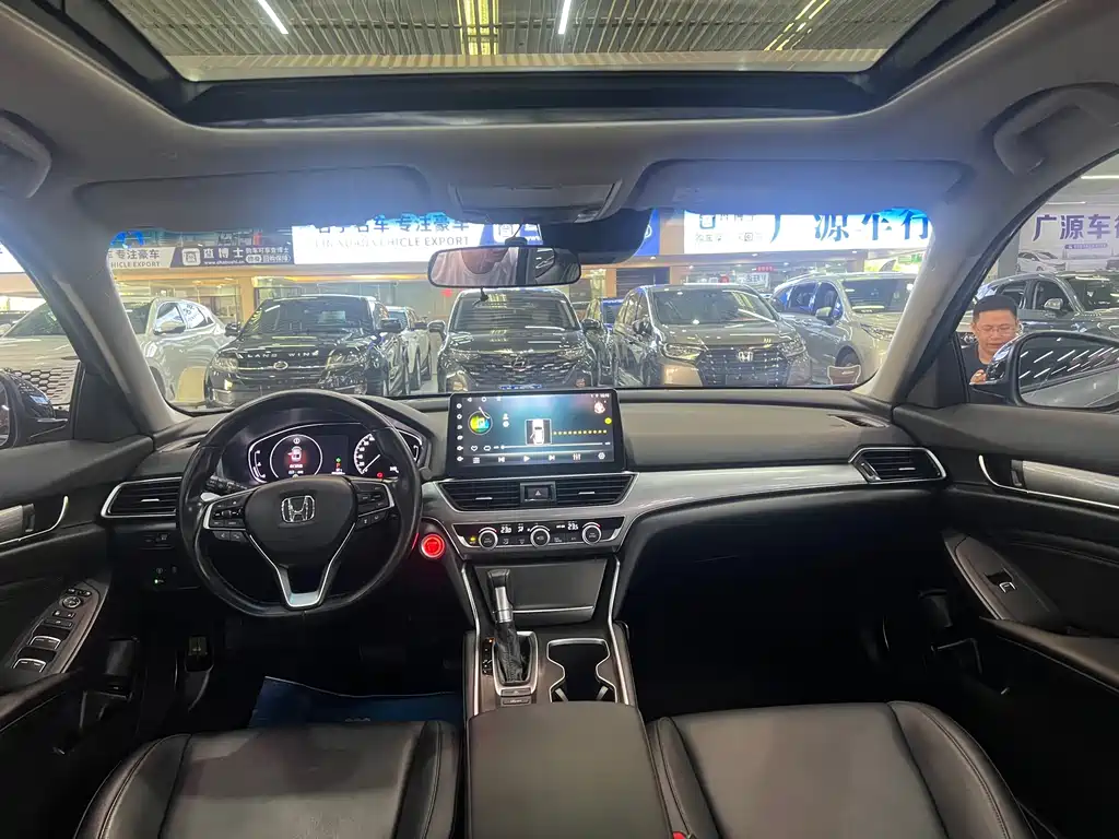 Honda Accord — миниатюра 17