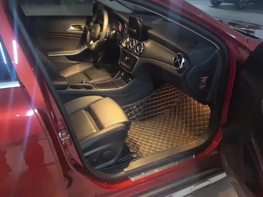 Mercedes-Benz GLA — миниатюра 8