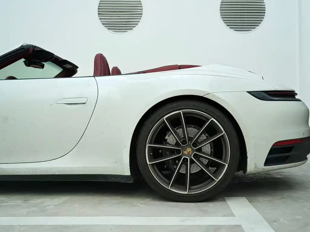 Porsche 911 2023 Carrera Cabriolet 3.0T
