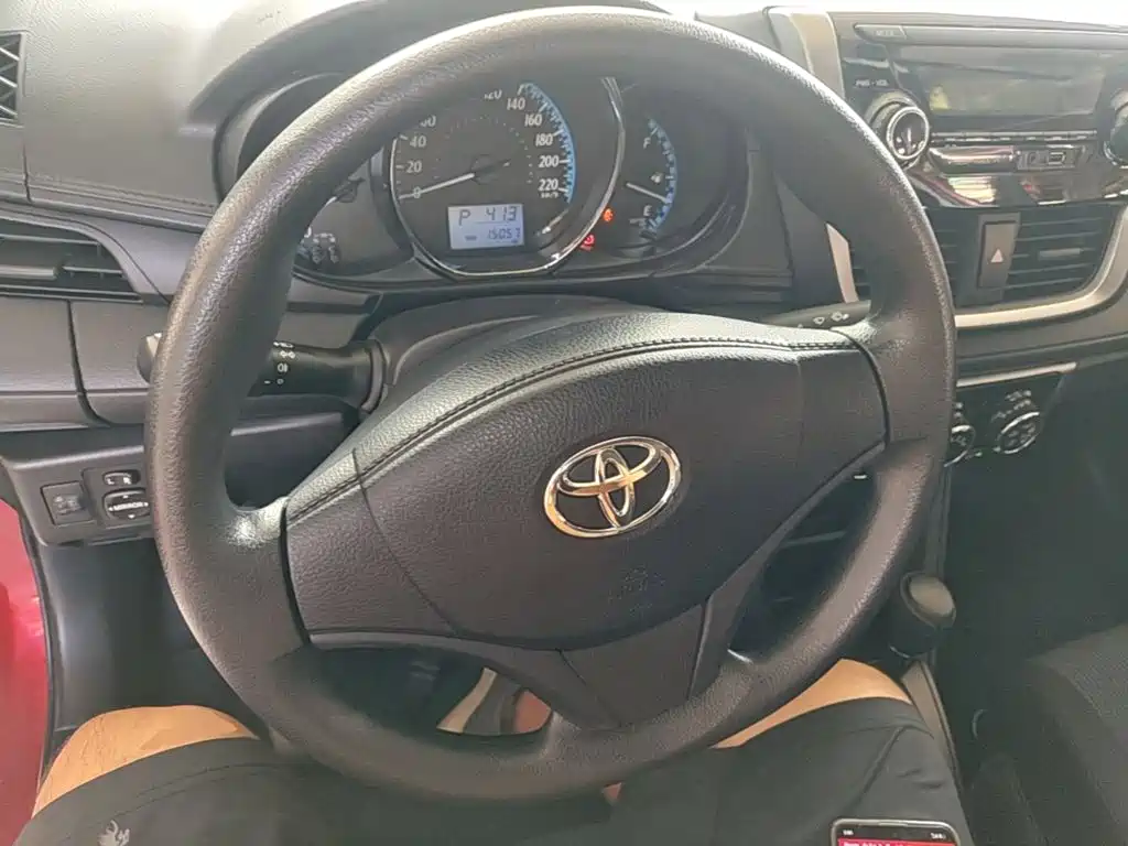 Toyota Yaris L — миниатюра 11