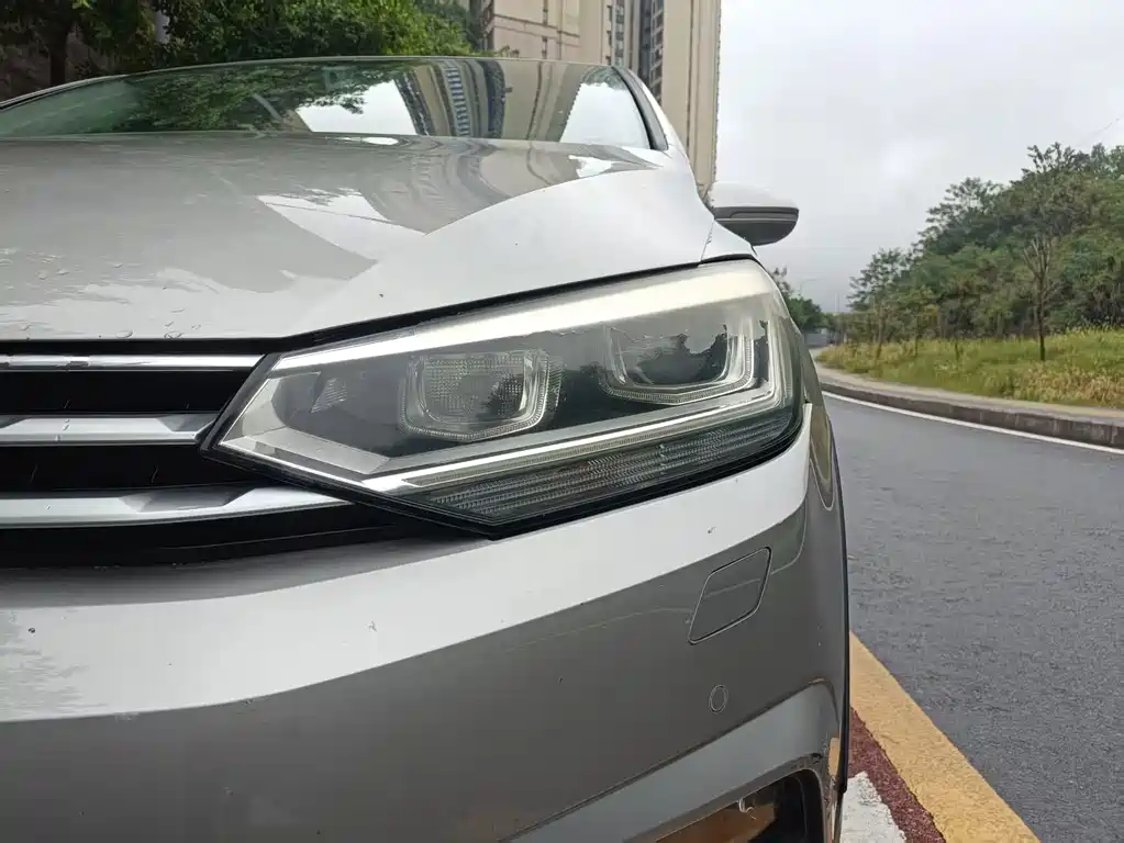 Volkswagen Touran — миниатюра 10