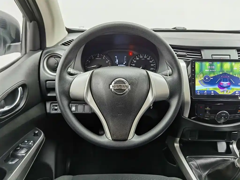 Nissan Navara — миниатюра 11