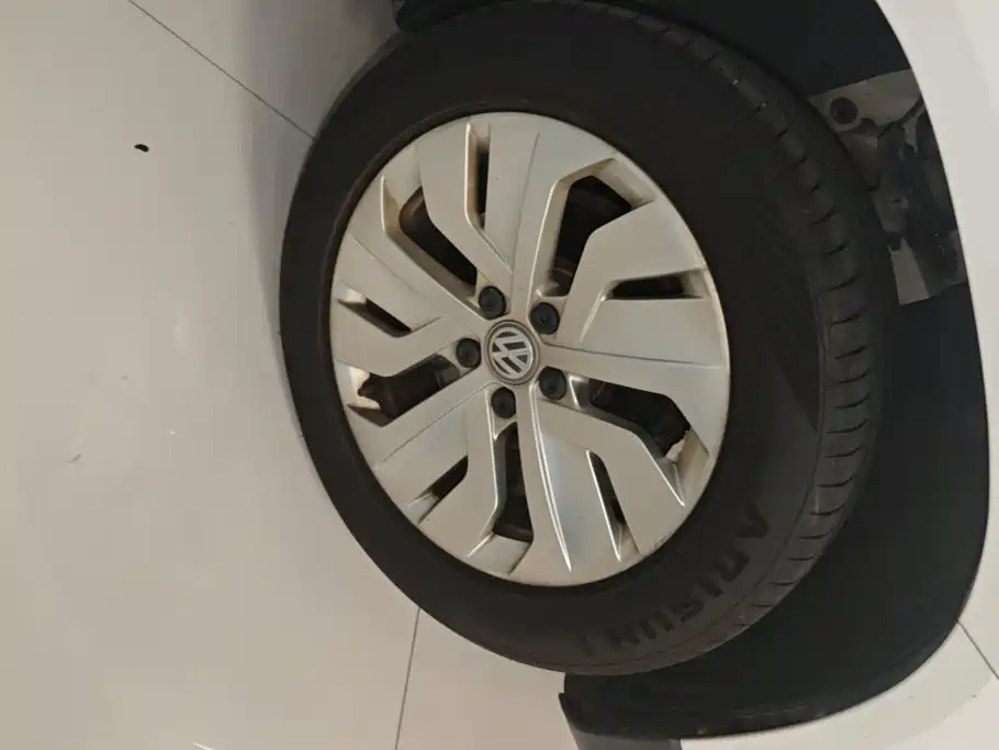 Volkswagen Tharu — миниатюра 6