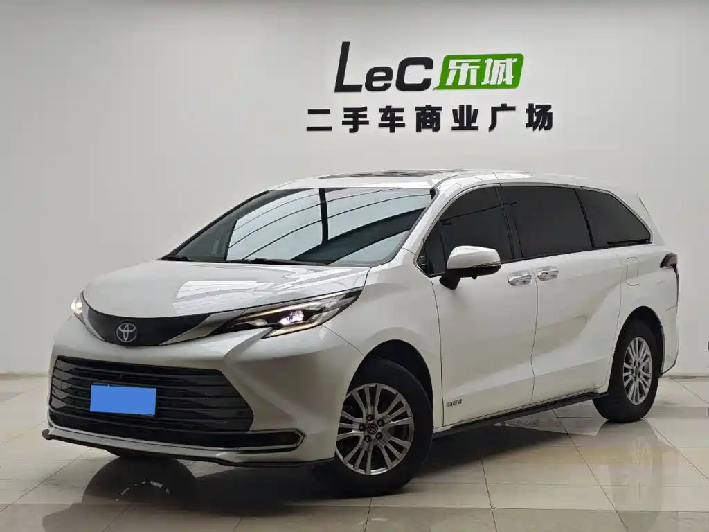 Toyota Sienna 2022
