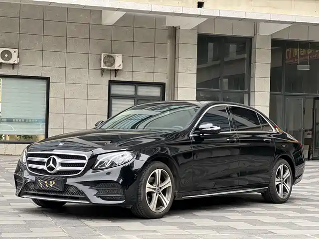 MERCEDES-BENZ E CLASS 2017