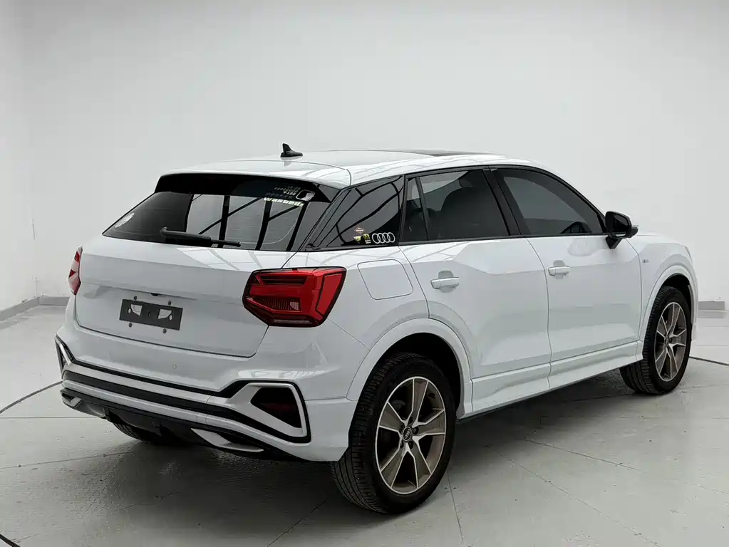 Audi Q2L 35 TFSI Fashion Dynamic Type, фото 2