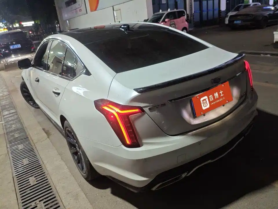 Cadillac CT5 — миниатюра 5