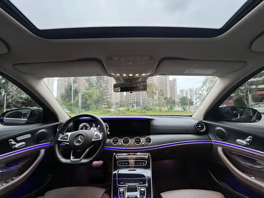 MERCEDES-BENZ E CLASS