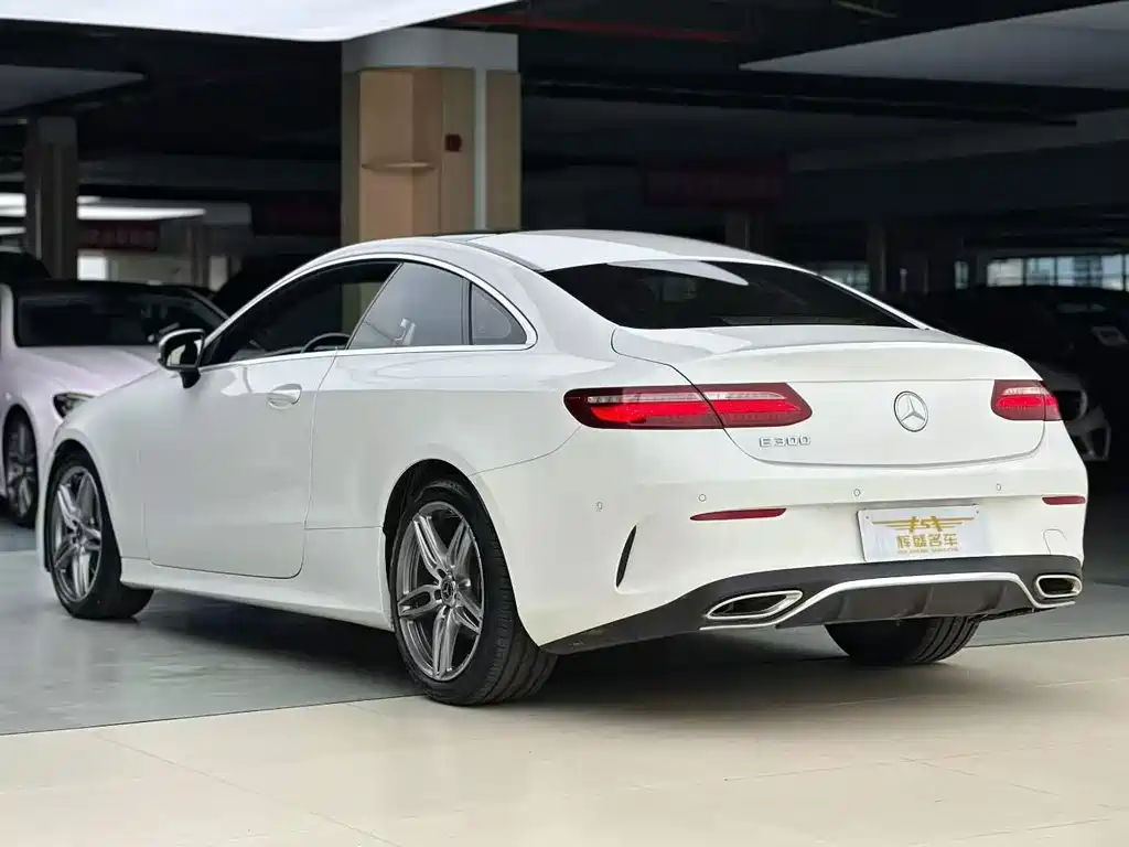 Mercedes-Benz E-Class (Import) — миниатюра 8