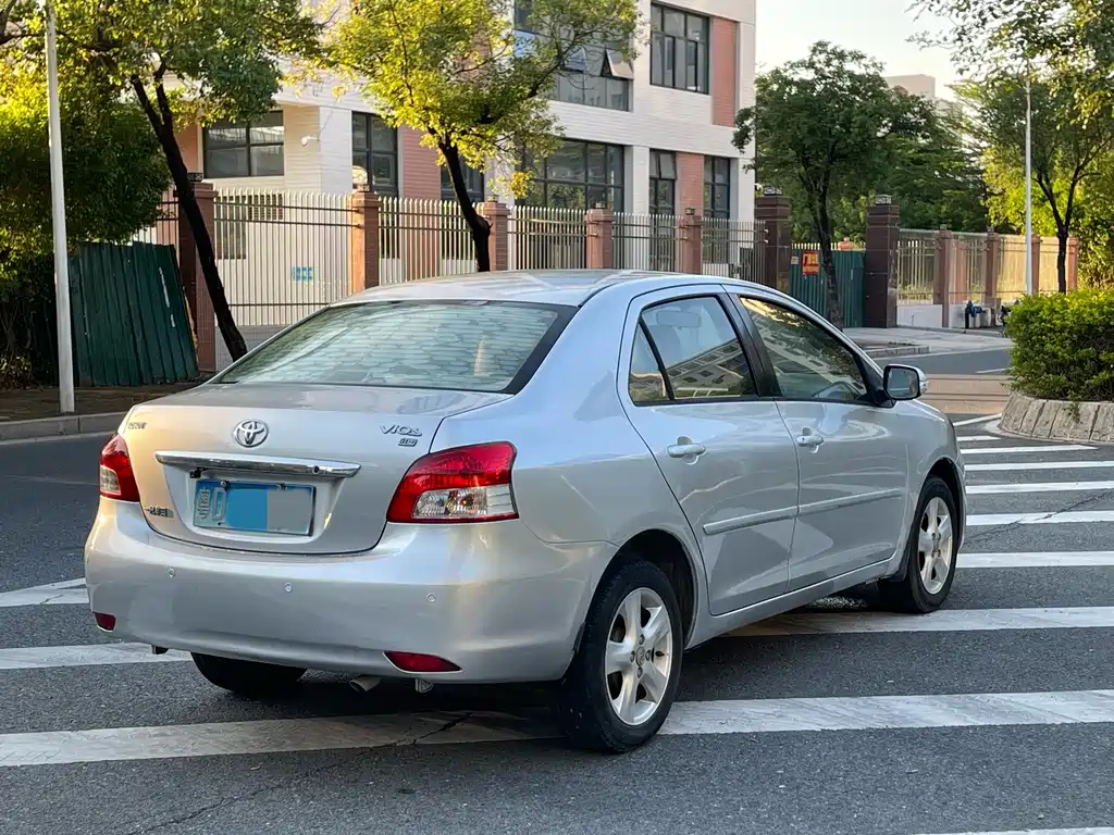 Toyota Vios — миниатюра 4