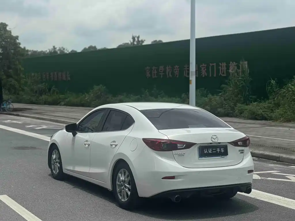 Mazda 3 Axela — миниатюра 7