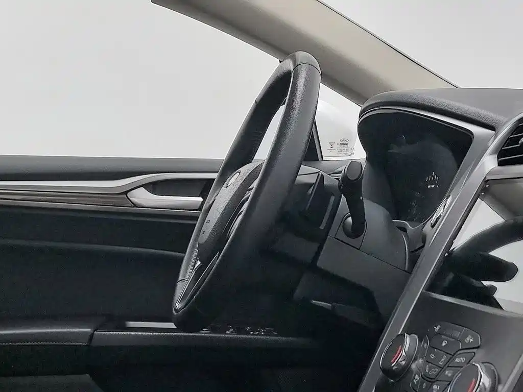 Ford Mondeo — миниатюра 22