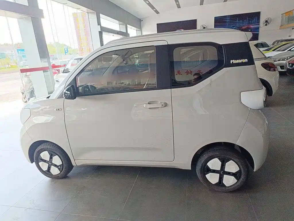Wuling MINIEV — миниатюра 5