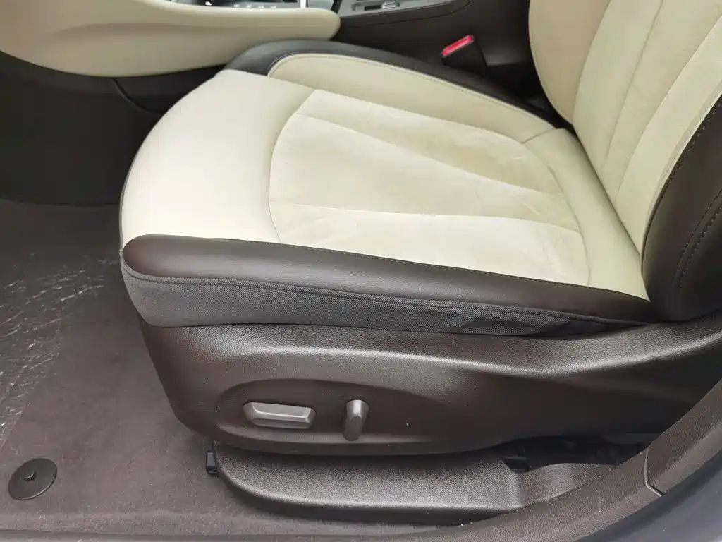 Buick Verano — миниатюра 20