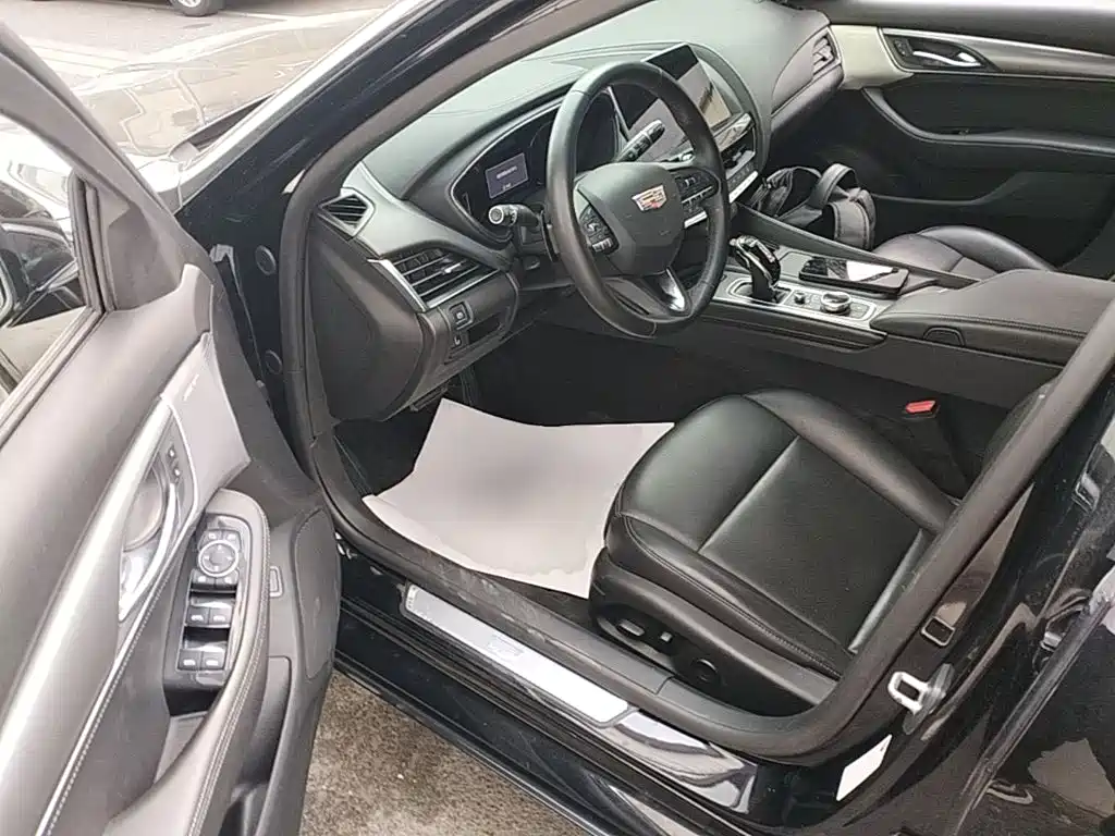 Cadillac CT5 — миниатюра 16