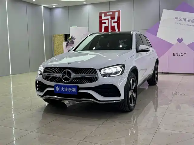 MERCEDES-BENZ GLC