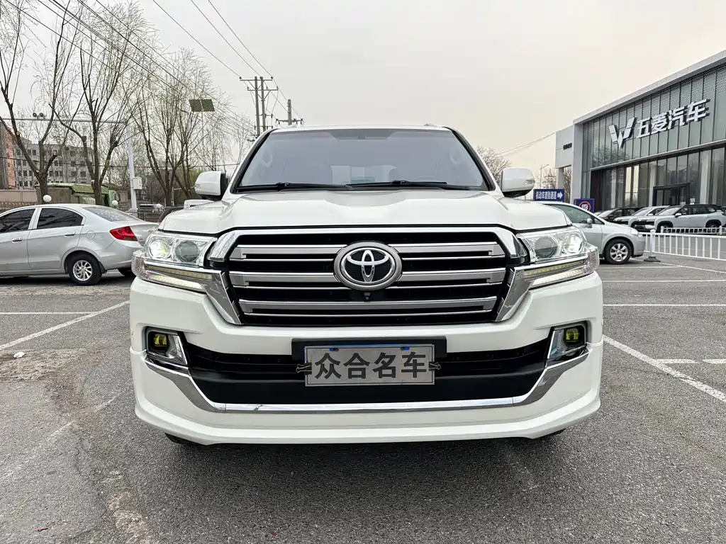 Toyota Land Cruiser 2019 4.0L AT