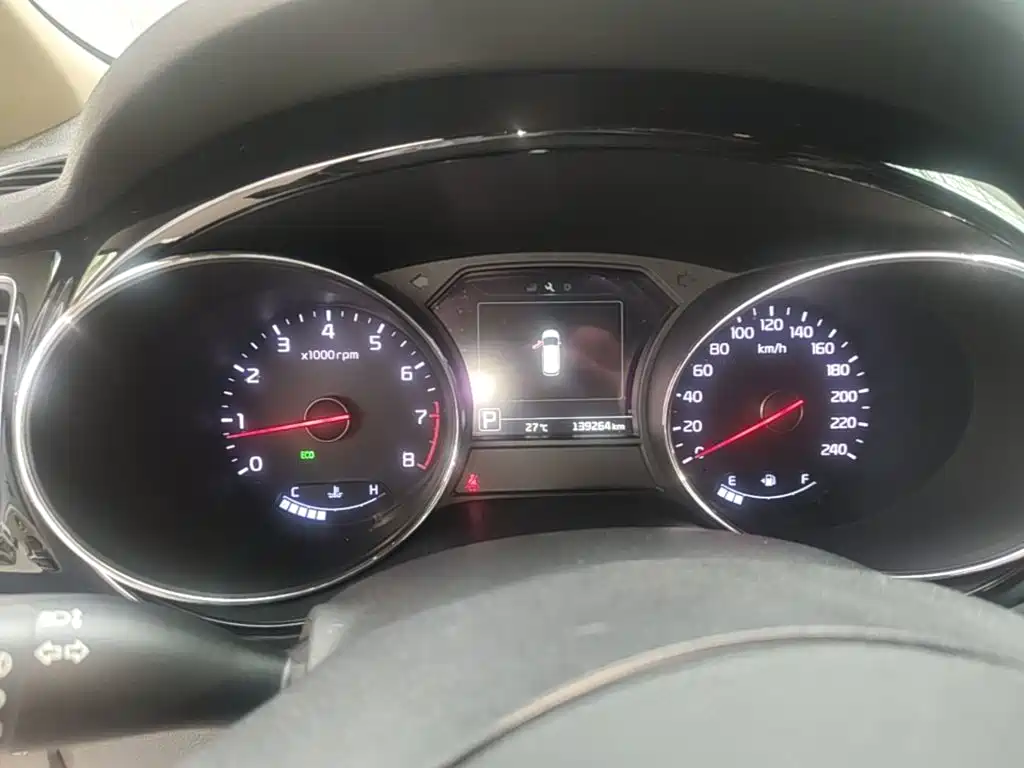 Kia Carnival — миниатюра 12