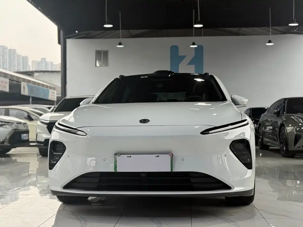 NIO NIO ET7