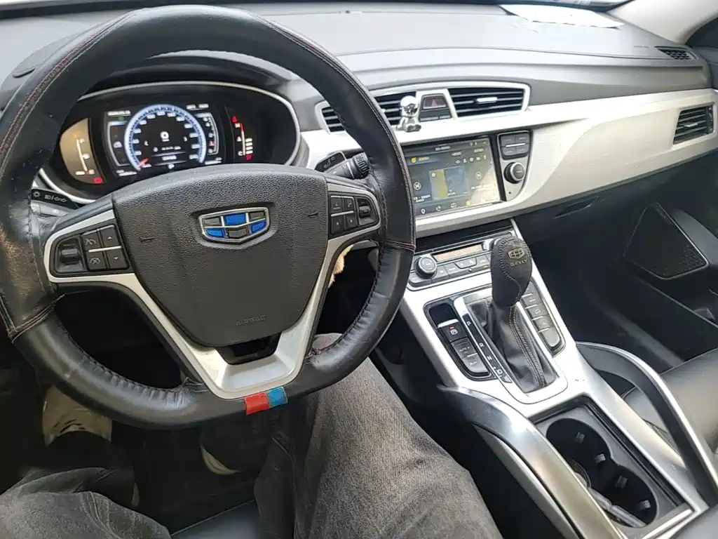 Geely Boyue — миниатюра 10