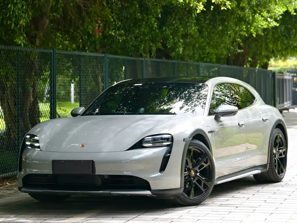 Porsche Taycan 2023