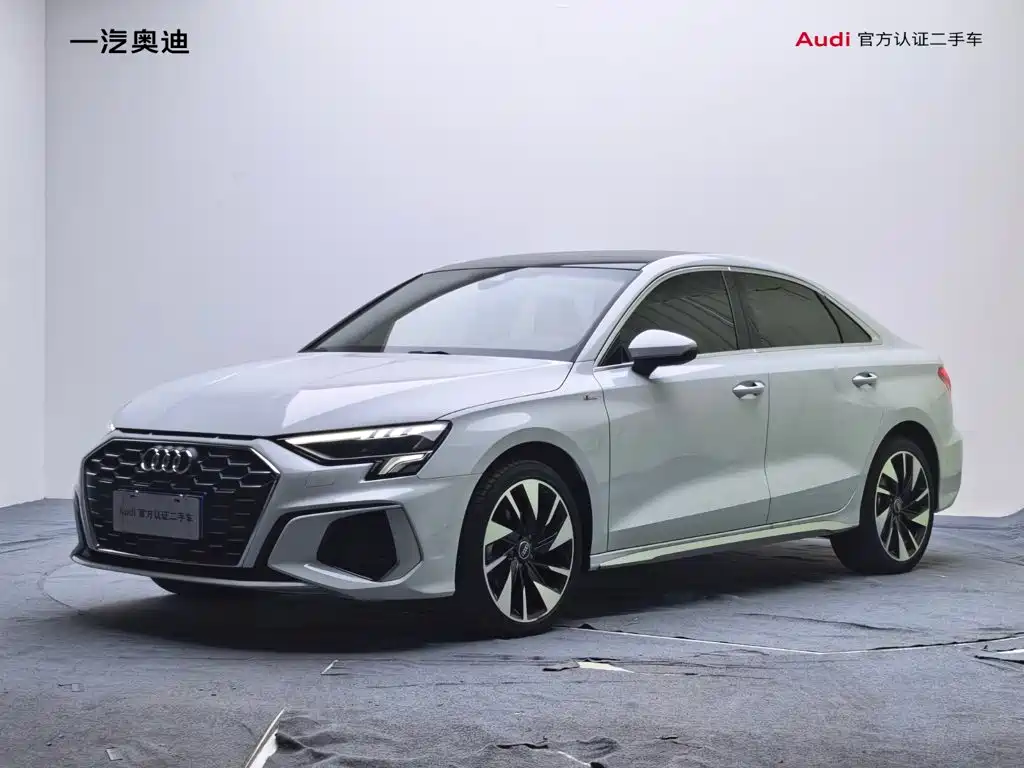奥迪A3 2024款 A3L Limousine 35 TFSI 时尚运动型 2025