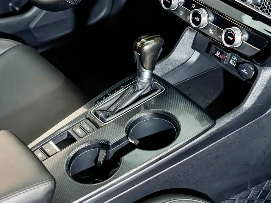 Honda Civic — миниатюра 18
