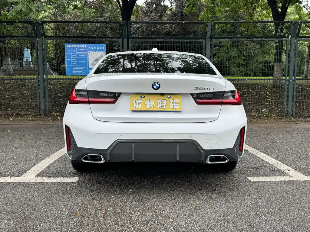 BMW 3 Series — миниатюра 4
