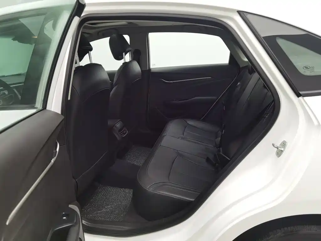 Buick Excelle — миниатюра 15