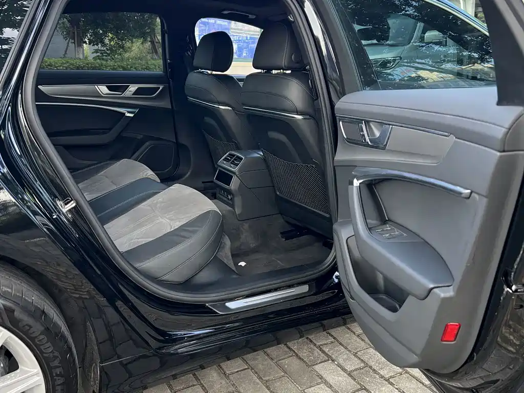 Audi A6L 2023 45 TFSI