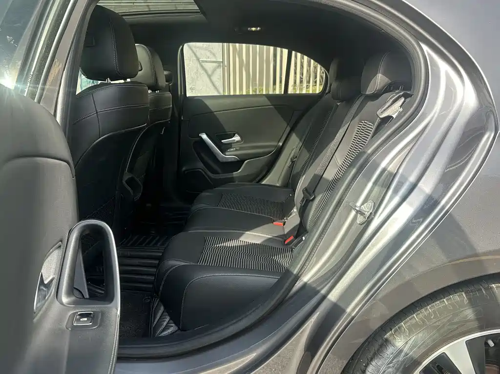 MERCEDES-BENZ A CLASS