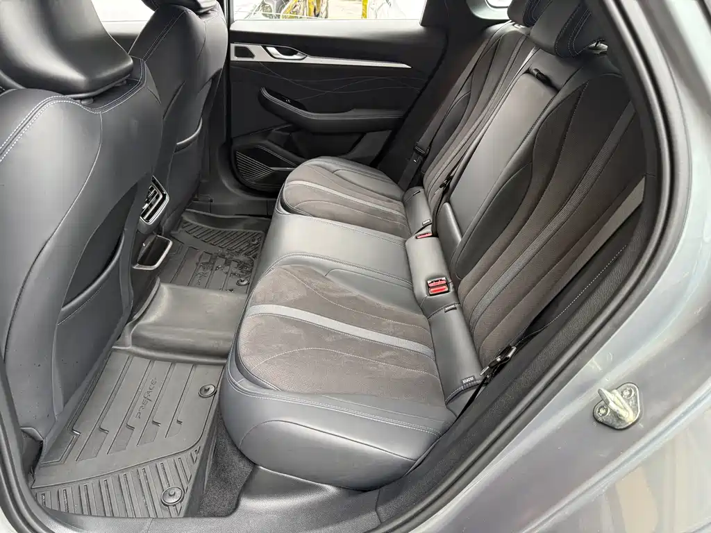 Geely Xingrui — миниатюра 15