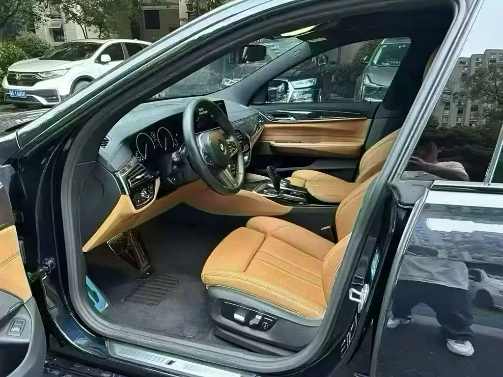 BMW 6 Series GT — миниатюра 6