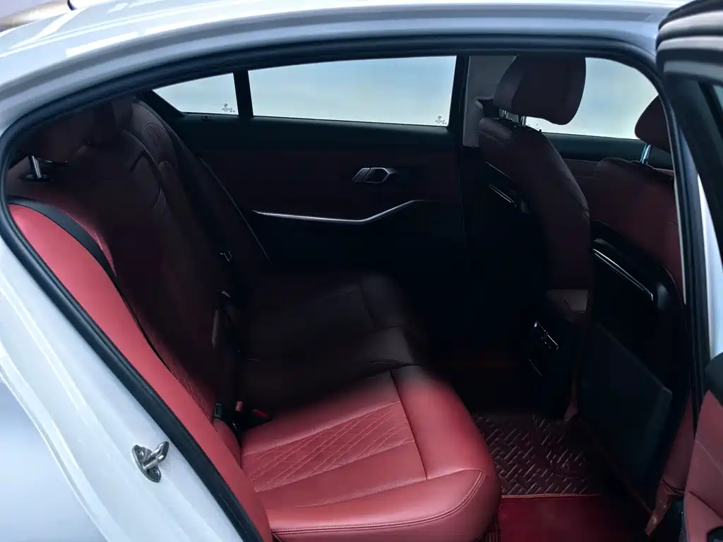 BMW 3 Series 325Li M Sport Package, фото 23