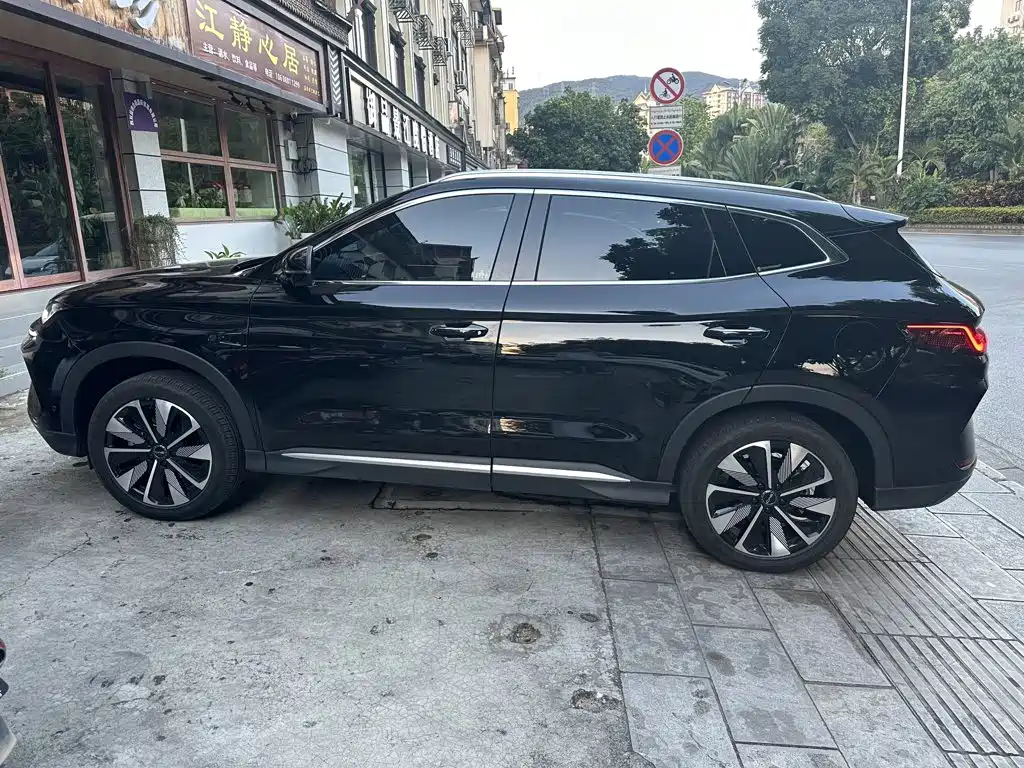 BYD PLUS New Energy — миниатюра 5
