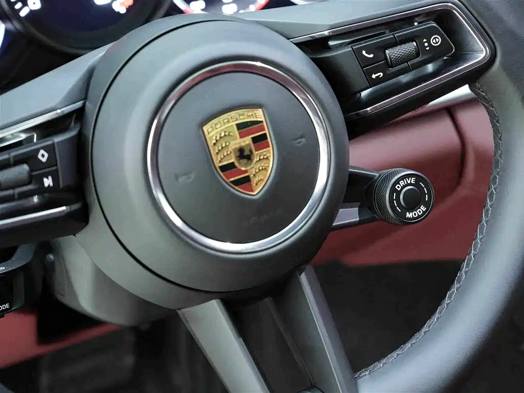 Porsche Panamera — миниатюра 16