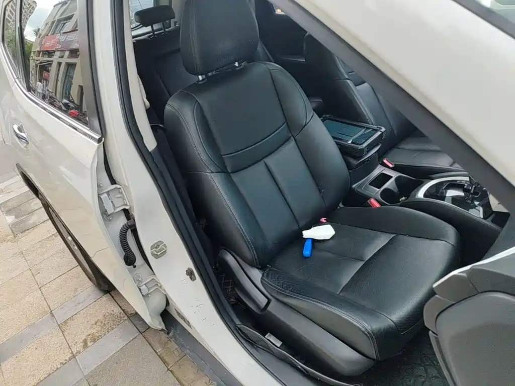 Nissan X-Trail — миниатюра 25