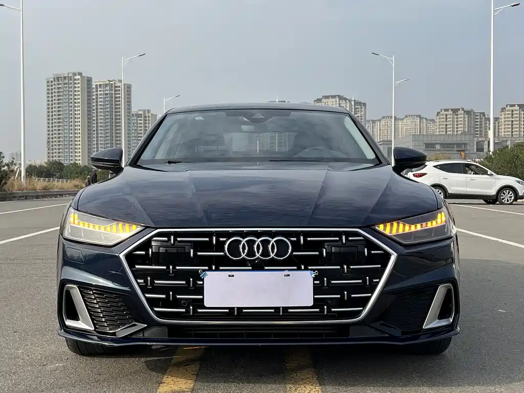 AUDI A7L