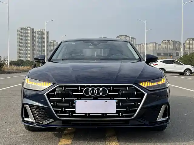 AUDI A7L